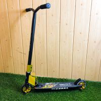 Самокат для трюков Best Scooter колеса алюминий 110 мм с пегами (черный с золотистым)